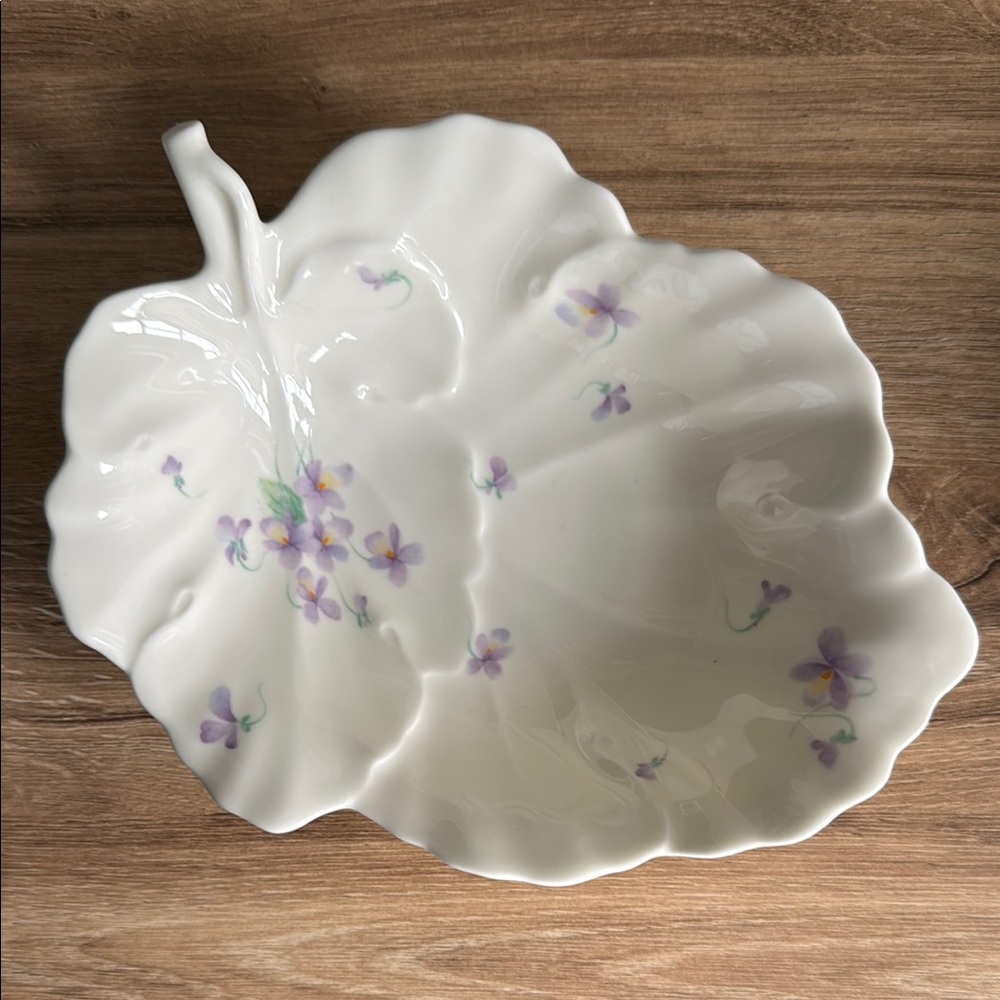 Mikasa Ivory Bone China LILA B2006 Trinket Nut Candy Dish NARUMI JAPAN NEW